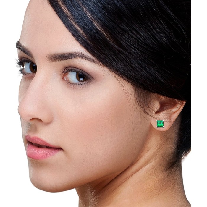 Green Pear cut Diamond Stud Earring 925 sterling silver 3 gram